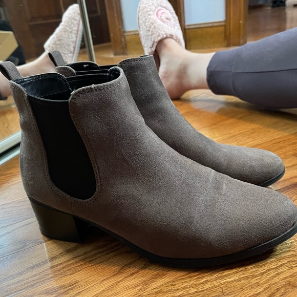 Booties - Picture 5 of 6